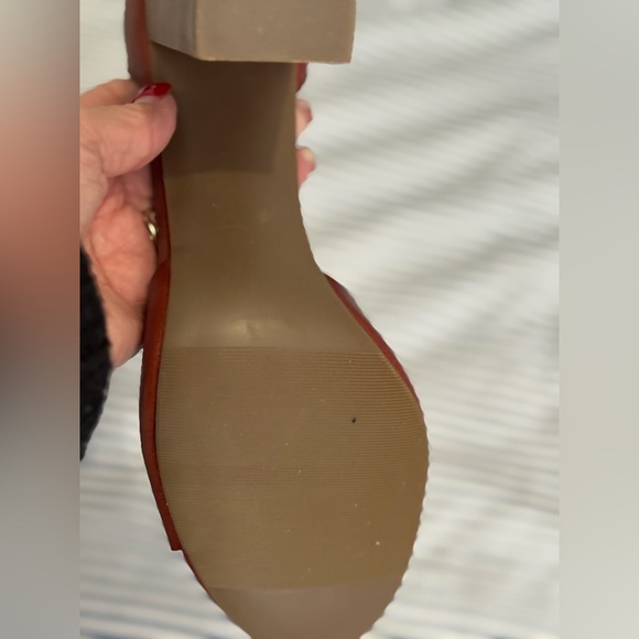 NWOT Madden Girl Cognac ankle strap 3” heel size 8 - Picture 6 of 6